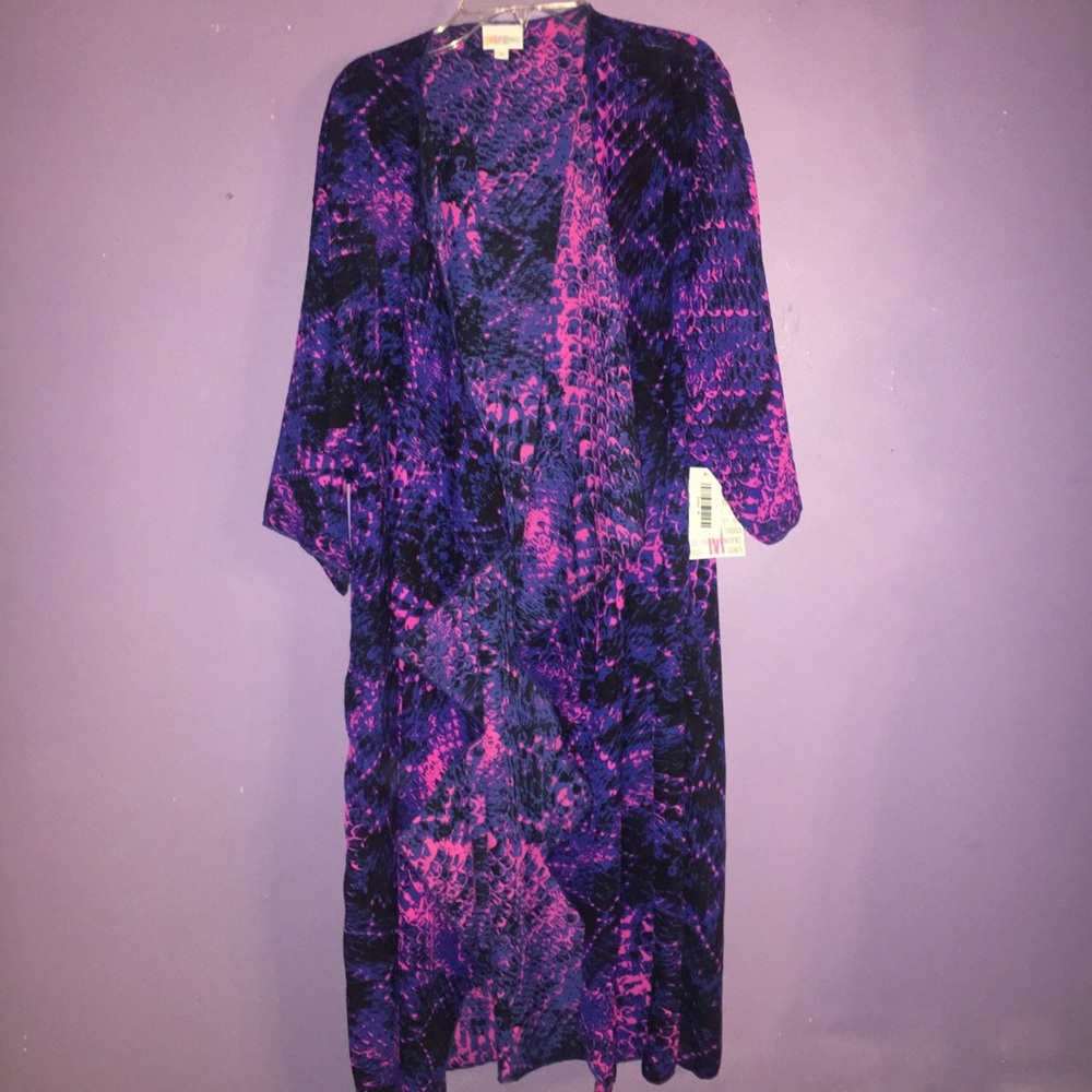 💕💜💙NWT LuLaRoe (Shirley) Kimono💕💜💙
